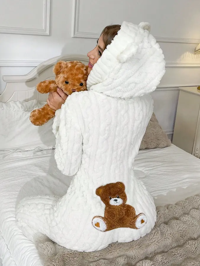Teddy Ayıcık Nakışlı Kapüşonlu Peluş Tulum · Beyaz